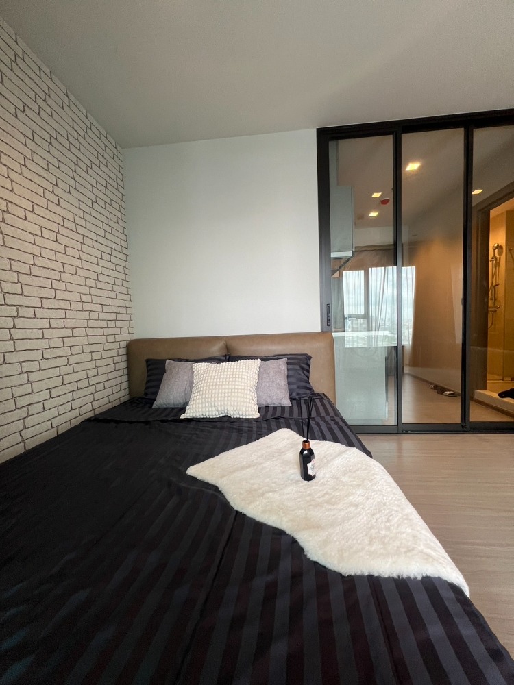 For RentCondoRama9, Petchburi, RCA : Life Asoke Rama 9 Studio *Available on 29/12/24