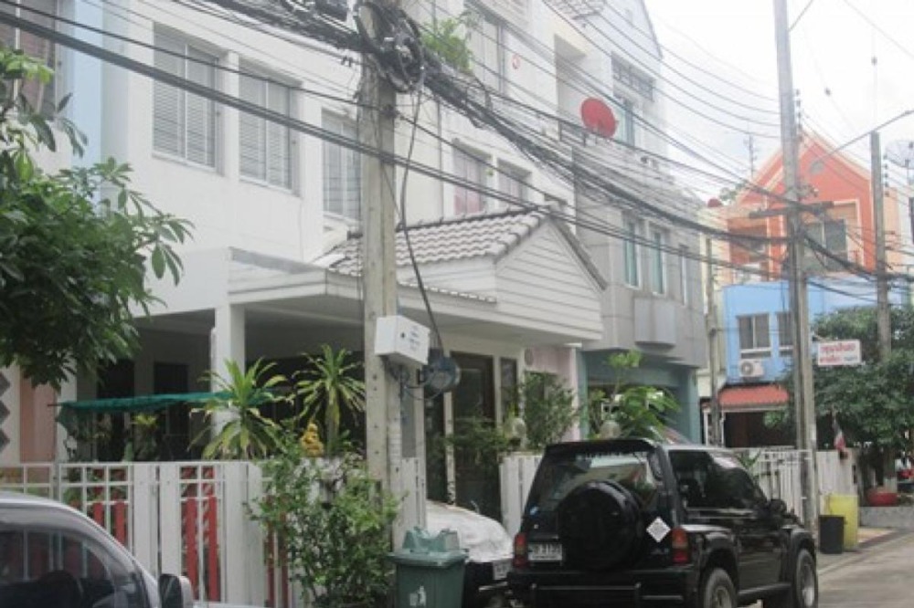 For SaleTownhomeKaset Nawamin,Ladplakao : Townhouse/Townhome , CP Parkland Village , Nuan Chan , Bung Kum , Bangkok , CX-106574