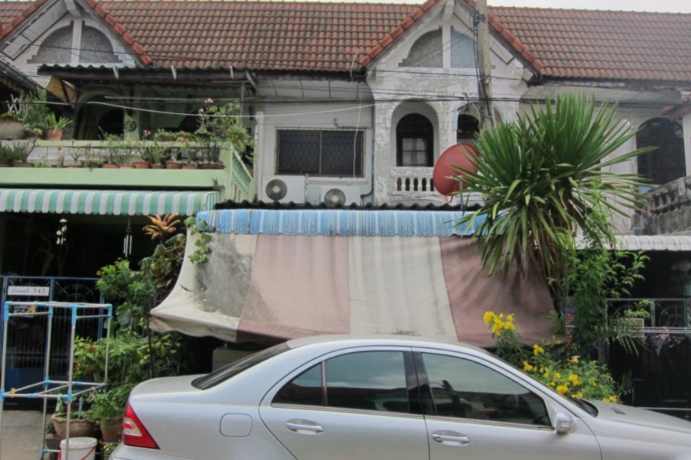 For SaleTownhomePathum Thani,Rangsit, Thammasat : For Sale Townhouse/Townhome , Sena Villa Lumlukka - Klong 2 , Khu Khot , Lam Luk Ka , Pathum Thani , CX-106699