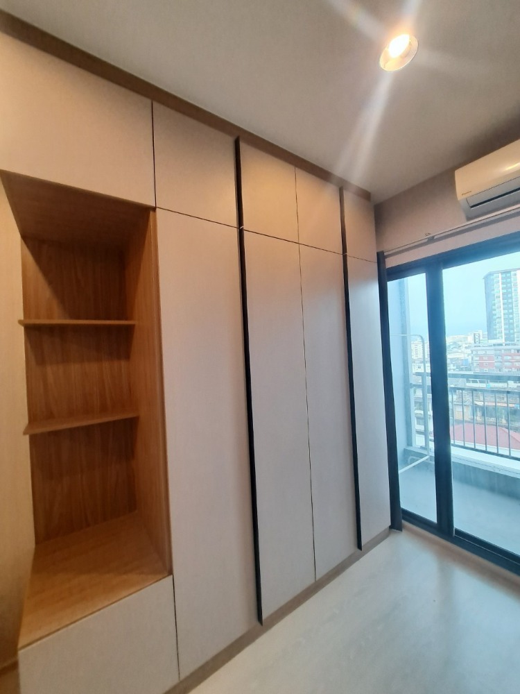 Selling special price 1 ฺ BED 1, 1 water 35 sqm. New room 3.2 million Loading...