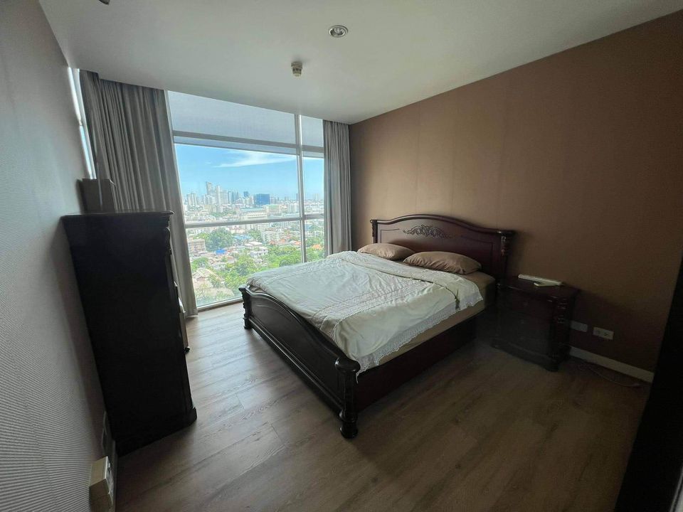 For RentCondoSathorn, Narathiwat : 🔥🔥 For rent 1 bedroom 70 sq.m at URBANA Sathorn 🔥🔥.