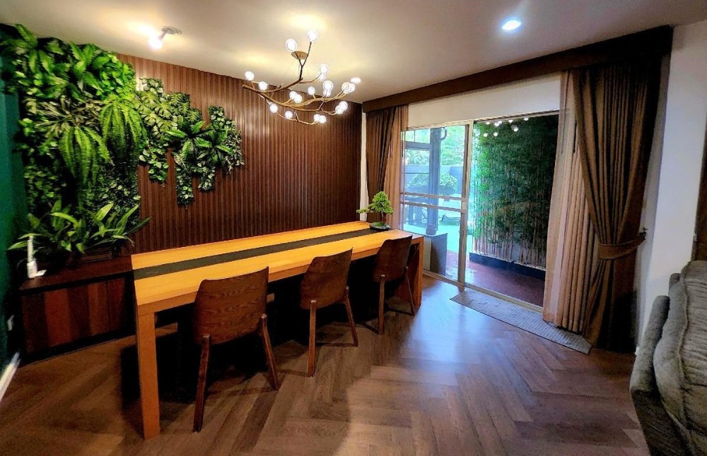 50ตรว 3น3น บ้านเดี่ยว 2 ชั้น โนเบิล จีโอ วัชรพล Loading...