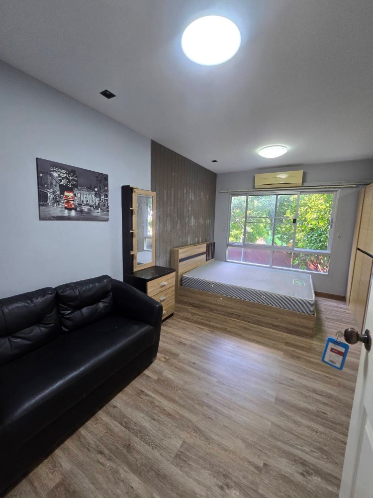 For RentCondoLadprao101, Happy Land, The Mall Bang Kapi : Condo near MRT Yellow Line, Lat Phrao 101 Station