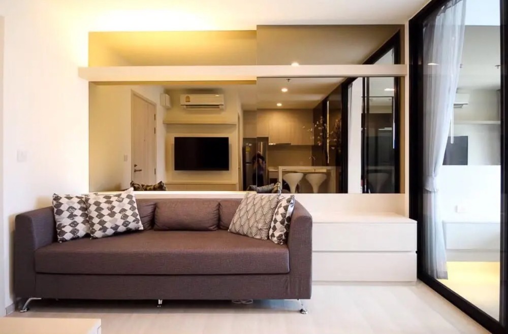 For RentCondoRama9, Petchburi, RCA : Life Asoke (Life Asoke) | MRT Phetchaburi | APL Makkasan | Large type, high floor, this price has only one room in the building.