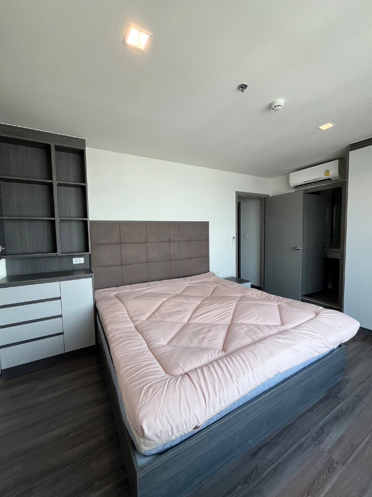 For RentCondoWongwianyai, Charoennakor : Ideo Sathorn-Wongwian Yai 2 bedrooms, 2 bathrooms