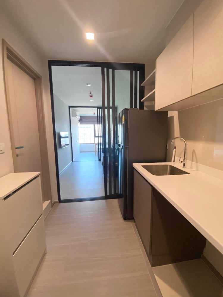 For RentCondoThaphra, Talat Phlu, Wutthakat : Urgently for rent, new room 🏙️ LIFE SATHORN SIERRA Tha Phra 🚈 Convenient transportation, BTS Talat Phlu 🚶🏻‍♂️
