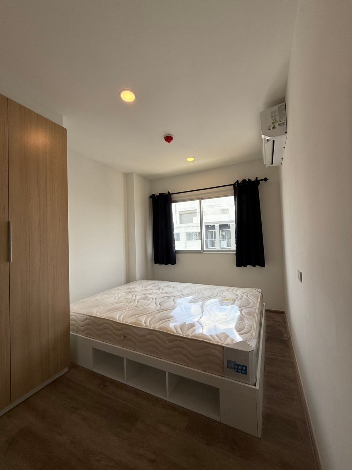 For RentCondoSamut Prakan,Samrong : Condo for rent Sena Kith Sri Dan, new room with complete electrical appliances and furniture