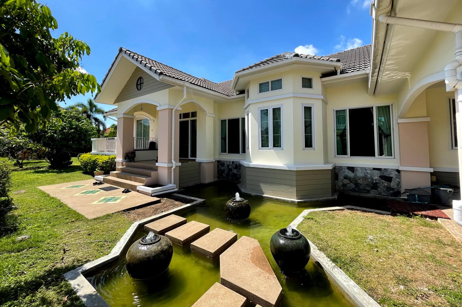 For SaleHouseChiang Mai : 3 Bedroom on Large Plot in San Sai