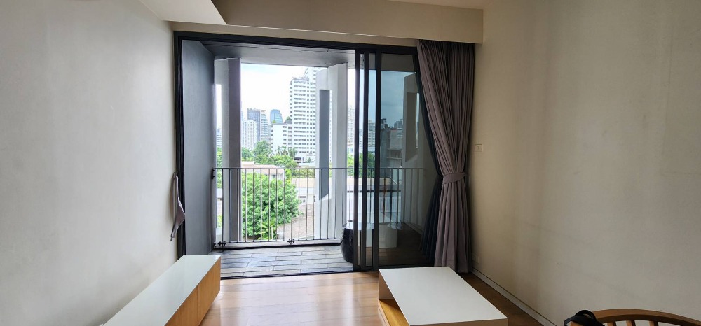 Siamese Gioia - Fully furnished 2 Bedrooms, Centrally located in Bangkok. Loading...