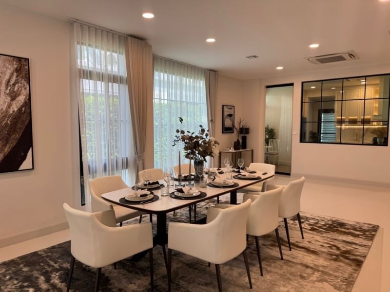 For RentHousePattanakan, Srinakarin : For sale/rent, luxury house in the Nantawan Rama 9 project, new Krungthep Kreetha, new house, never occupied, decorated luxuriously, beautiful, ready to move in