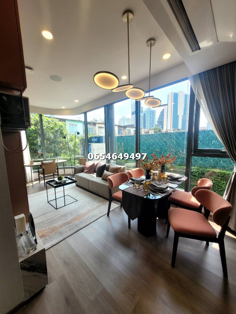For SaleCondo : ขายห้องตำแหน่งสวย 2 ห้องนอน 2 ห้องน้ำ  Whizdom Craftz สนใจติดต่อ 065-464-9497