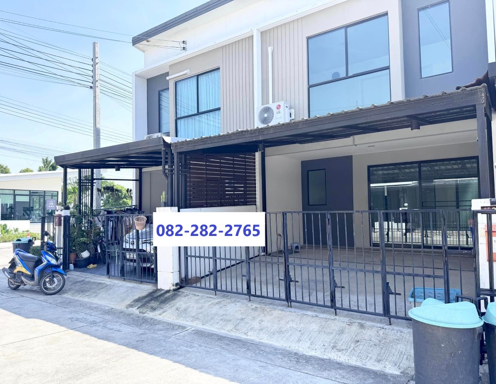 For SaleTownhomeBangna, Bearing, Lasalle : 18.6 sq m, 3 bedrooms, 2 bathrooms, 2-storey townhouse, Pruksa Ville Bangna On Nut
