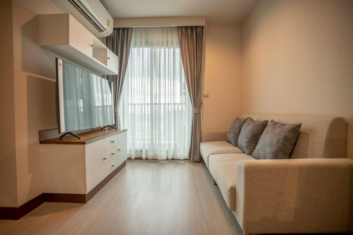 For RentCondoLadprao, Central Ladprao : For rent 📌 Life Ladprao, tower A, 2 bed 1 bath 65 Sq.m 35,000 baht, beautiful room, very cheap price, call 092-2462653 Donut