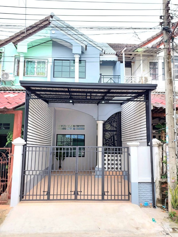 For SaleTownhomeNawamin, Ramindra : For sale: 2 and a half storey townhouse, Sena Villa Village 8, Phraya Suren, Ram Intra, Khlong Sam Wa, Bang Chan, Khlong Song, Hathai Rat, Safari World, Fashion Island, Khubon, Panya Intra