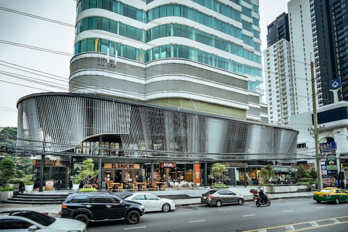 For LeaseholdRetail SpaceSukhumvit, Asoke, Thonglor : 🚩For sale: Winebar, Café, and restaurant in Building 8 Thonglor (Eight Thonglor)✨️The shop is a glass house on the LG floor of the Eight Thonglor building.