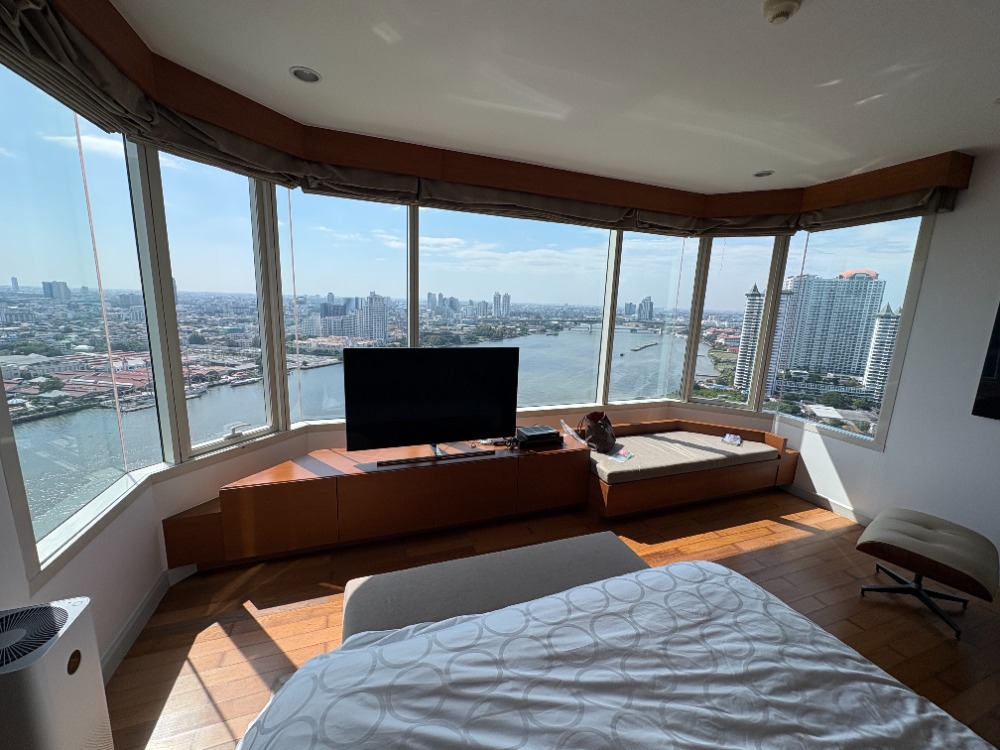 ขายคอนโดวงเวียนใหญ่ เจริญนคร : Sell Watermark Condo 244sqm high floor 4beds Fully Furnished Best Price