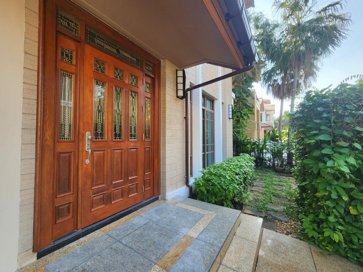 ðĄSingle house 4 bed FOR RENT: Moo Baan Sansiri Sukhumvit 67 ðĄ Loading...