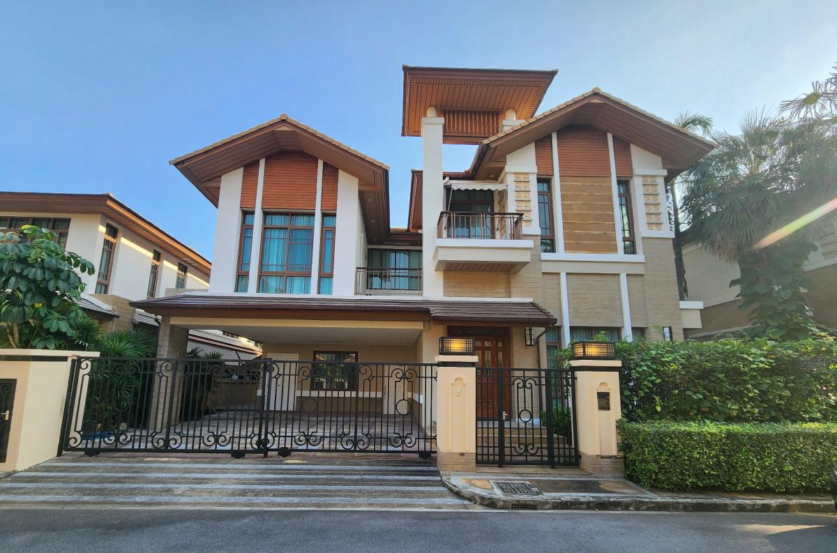 ðĄSingle house 4 bed FOR RENT: Moo Baan Sansiri Sukhumvit 67 ðĄ Loading...