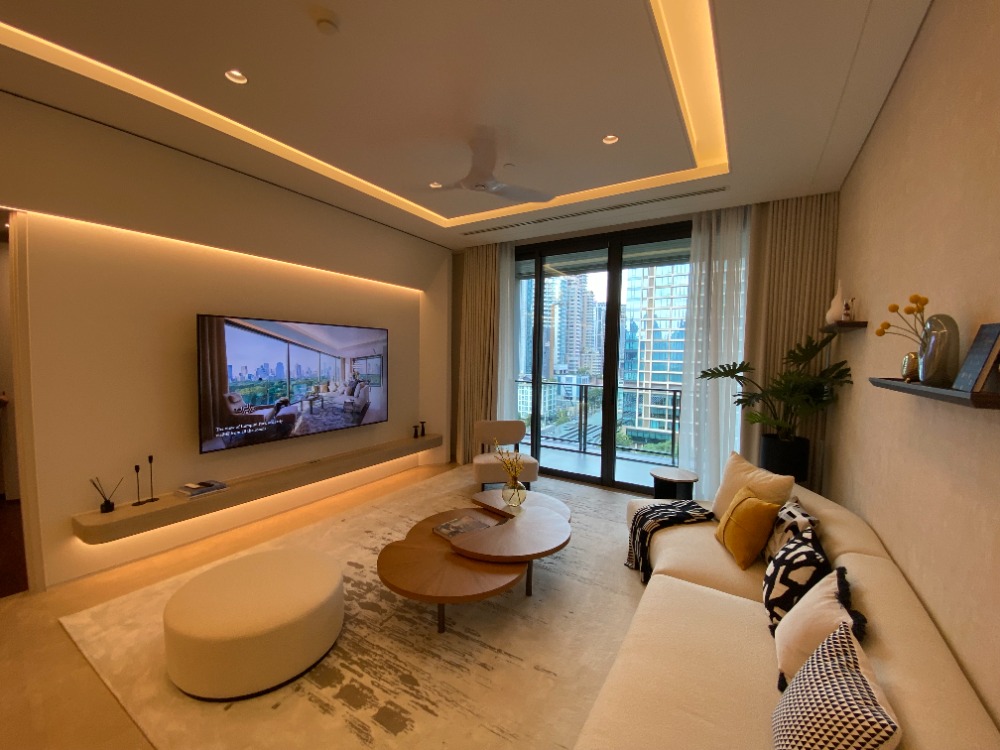 For SaleCondoWitthayu, Chidlom, Langsuan, Ploenchit : Luxury condo, private, garden view, near shopping area and BTS 豪华公寓，私密性高，花园景观，靠近购物商场和BTS ** NO CO-AGENT **