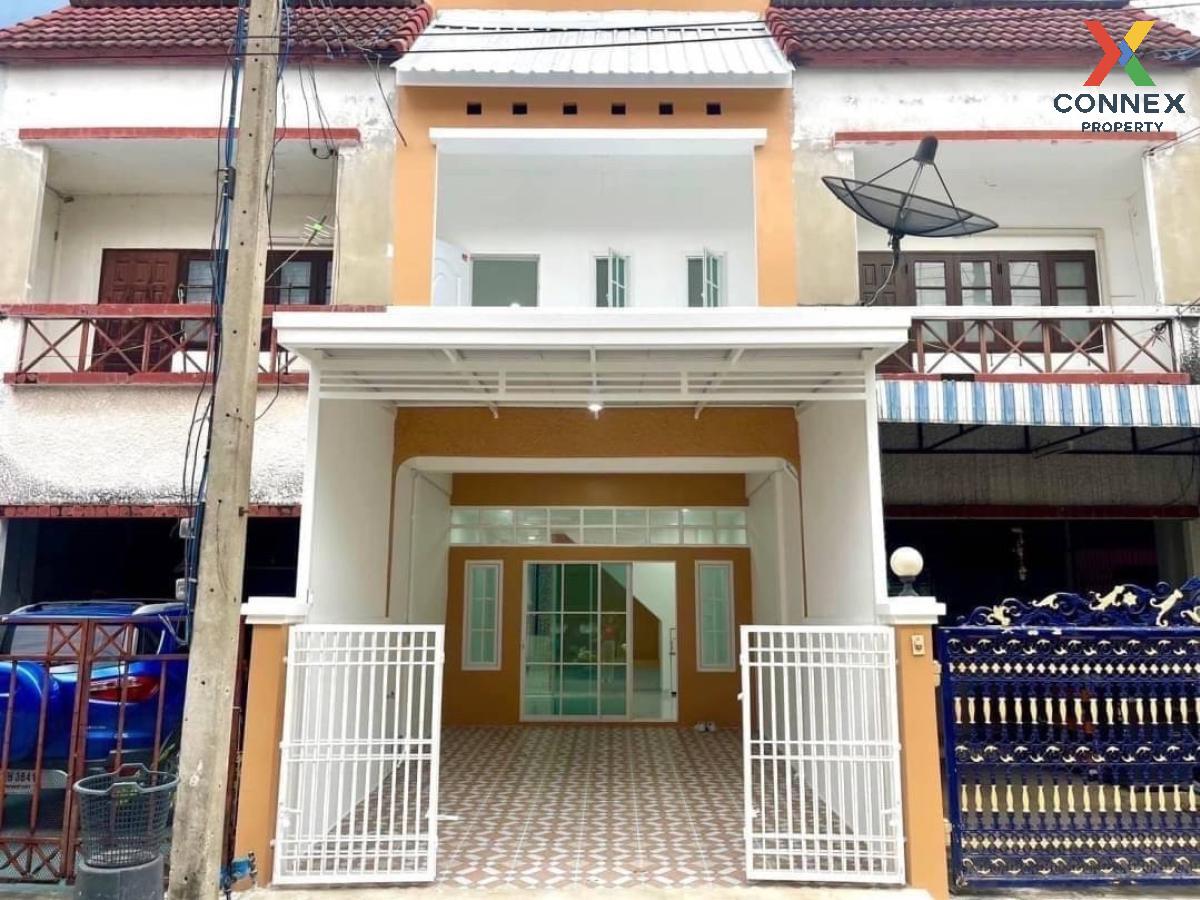 For SaleTownhomePathum Thani,Rangsit, Thammasat : For Sale Townhouse/Townhome  , Chomfah warangkul Klong2 , Khlong Song , Thanyaburi , Pathum Thani , CX-111871
