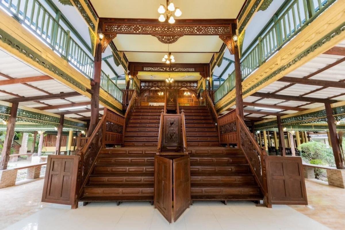 For SaleHouseLop Buri : Selling lower than evaluating Any capitalist wants to buy and keep the profits. Say hello. Multipurpose meeting room Thai houses for organizing other pre -wedding events, Ban Mi Lop Buri