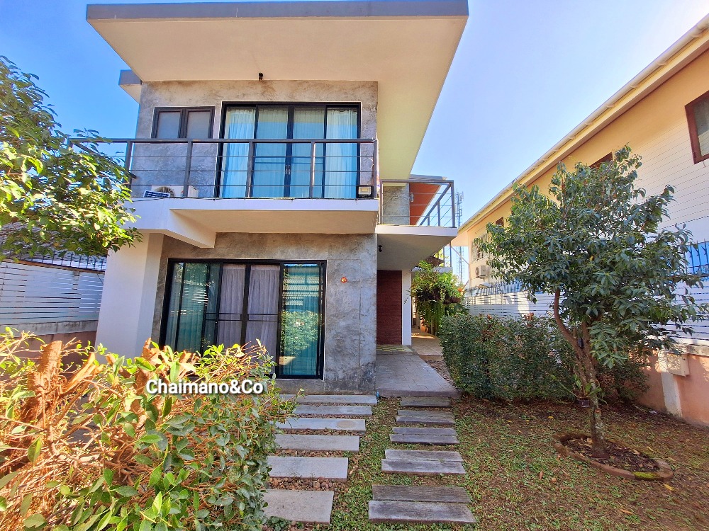For SaleHouseChiang Mai : 🍀HOUSE FOR SALE Near Wua Lai Walking Street ‼️,Center of Chiang Mai City. Modern Loft Style, with 99.2 sq.w.🏡