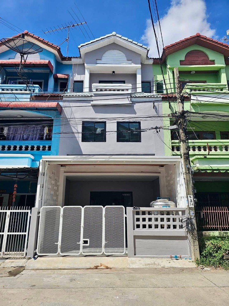 For SaleTownhomeYothinpattana,CDC : Townhouse for sale, ready to move in, Plearn Wipha Village, Ram Intra, Nawamin, Bueng Kum, Pink Line, Ekkamai-Ram Intra Expressway, Khlong Kum, Kaset Nawamin, Ram Intra Expressway Market