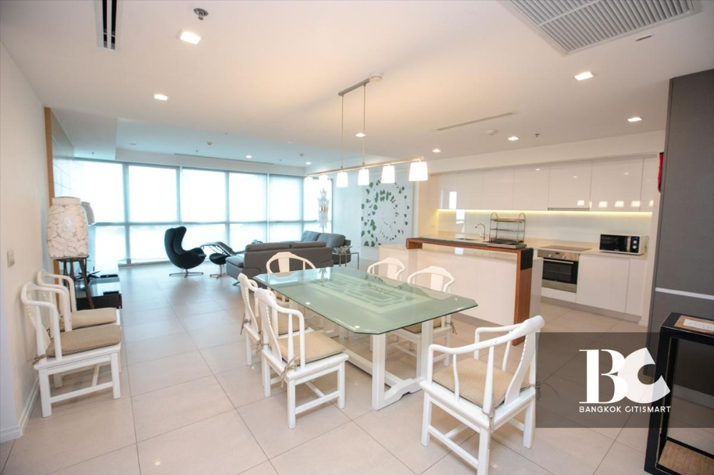 The River 2 bedrooms, 3 bathrooms, 140 sq m, high floor, price 27,850,000 baht 📞0659826412/ Line: chatt.06 Loading...