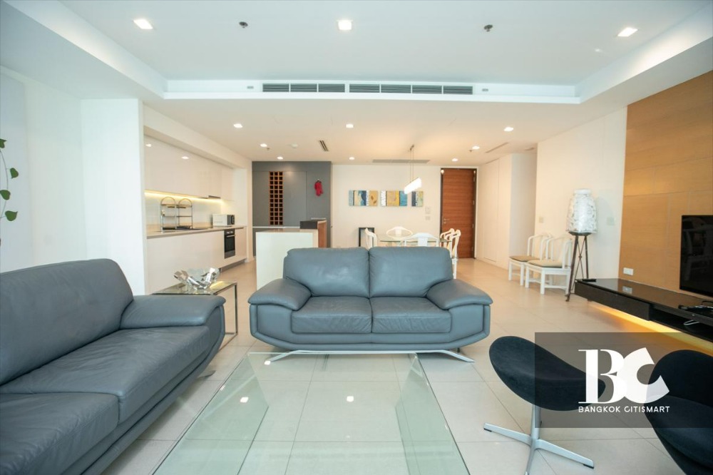 The River 2 bedrooms, 3 bathrooms, 140 sq m, high floor, price 27,850,000 baht 📞0659826412/ Line: chatt.06 Loading...