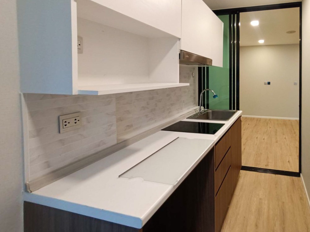 Owner sells himself 📍Request to sell Condo Atmoz Ladprao 71, very good value, only 2.19 million, suitable for buying to live in yourself or investing to rent out, good location near Central Eastville Loading...