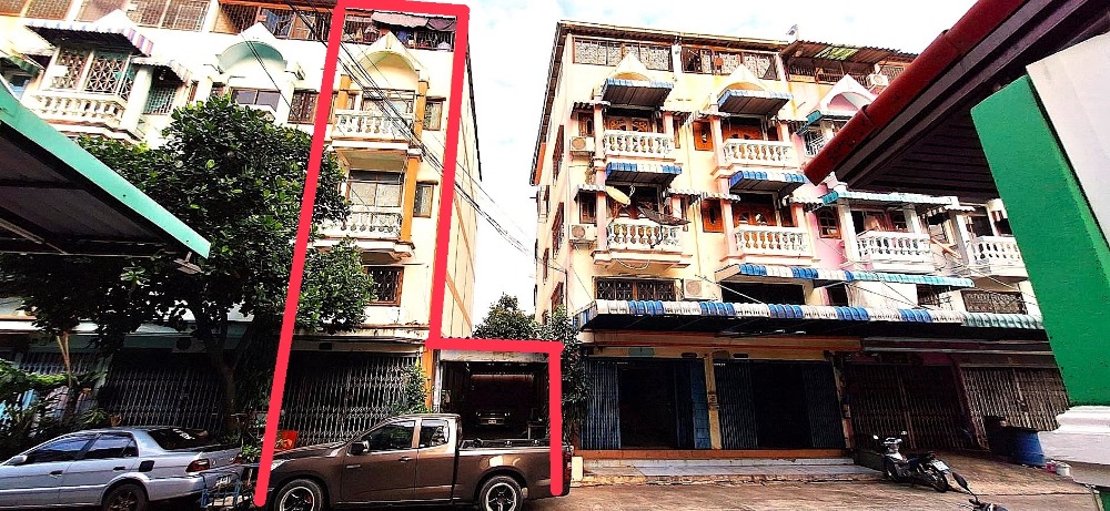 For SaleShop HouseBang kae, Phetkasem : Commercial building Petchkasem Soi Petchkasem 63, Chutathong Village, Bang Khae, near The Mall Bang Khae, Lak Song Station, second-hand house ready to move in, second-hand house, cheap price, owner sells himself, special price shophouse, shophouse in good