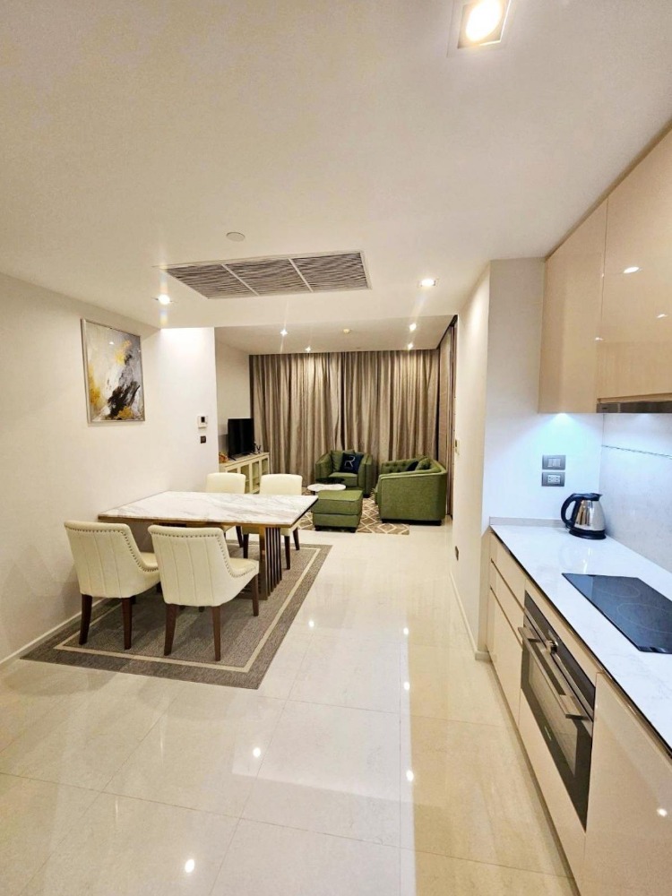 For RentCondoSathorn, Narathiwat : The Bangkok Sathorn next to BTS Surasak, Modern Luxury, Style, Fully Furnished