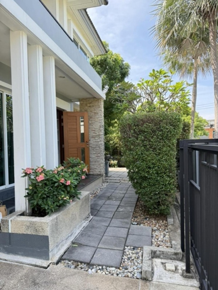 For RentHousePattanakan, Srinakarin : Home for rent, ready to move in,Grand Bangkok Boulevard Rama 9 - Srinakarin