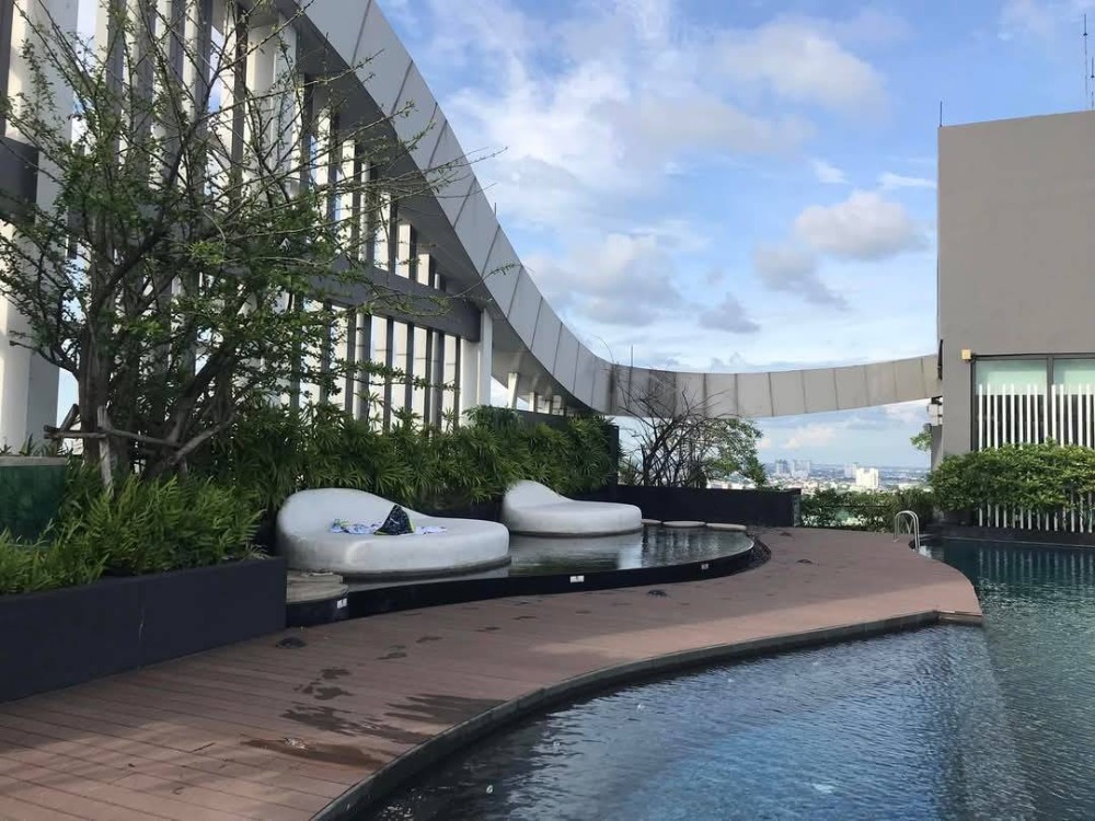 ให้เช่าคอนโดอ่อนนุช อุดมสุข : LTH11543-RHYTHM Sukhumvit 44 FOR RENT Size 68 sqm. 2 beds 2 baths Near BTS Phra Khanong Station ONLY 40K/Month