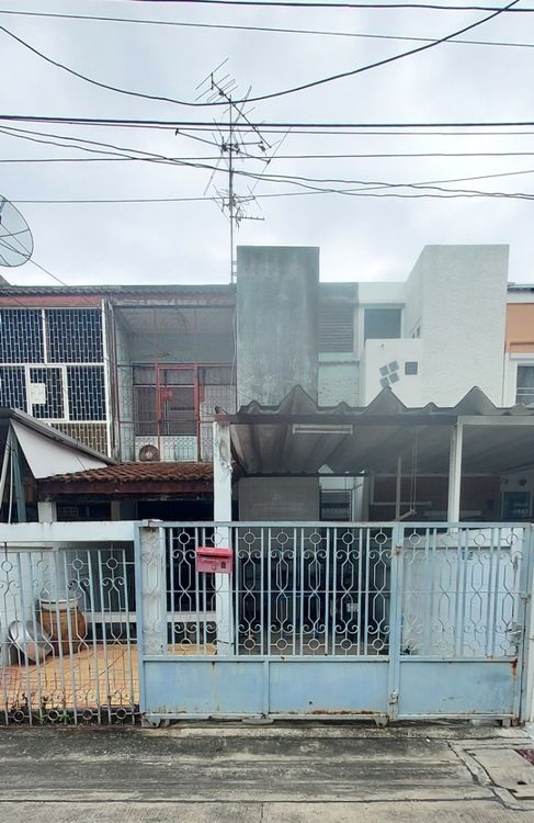For SaleTownhomeOnnut, Udomsuk : 23 sq m, 2 bedrooms, 2 bathrooms, 2-storey townhouse, Charoen Nakhon, Soi Poon Sin, Sukhumvit 66/1