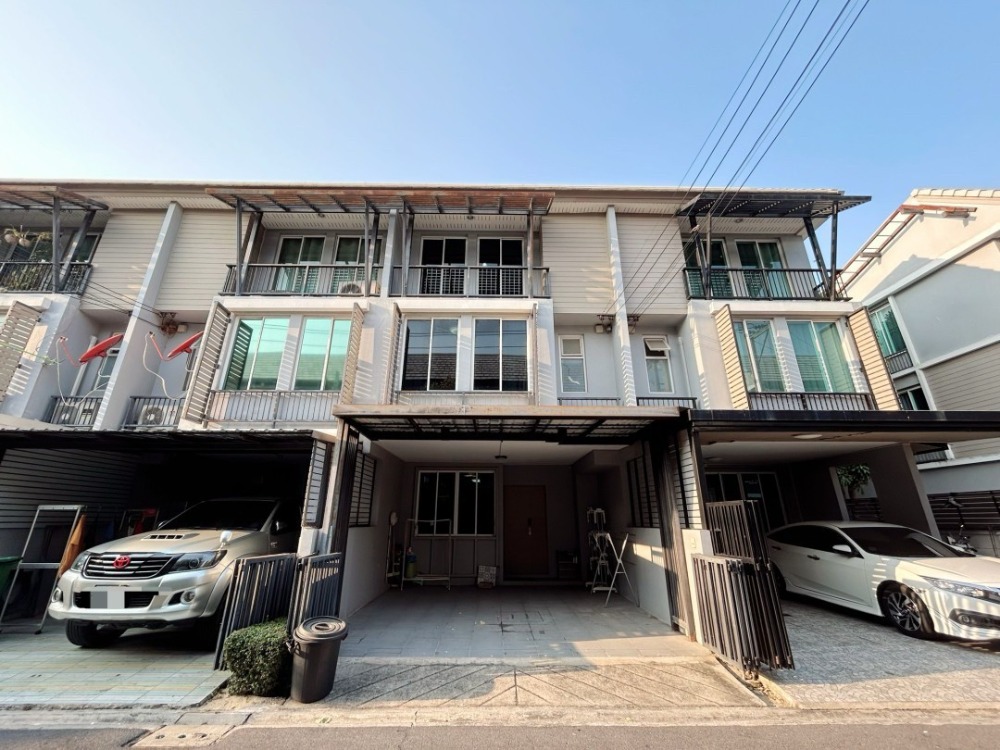 For RentTownhomeKaset Nawamin,Ladplakao : Townhome for Rent: Areeya Daily Kaset-Nawamintr, 3 bedrooms, 4 bathroom