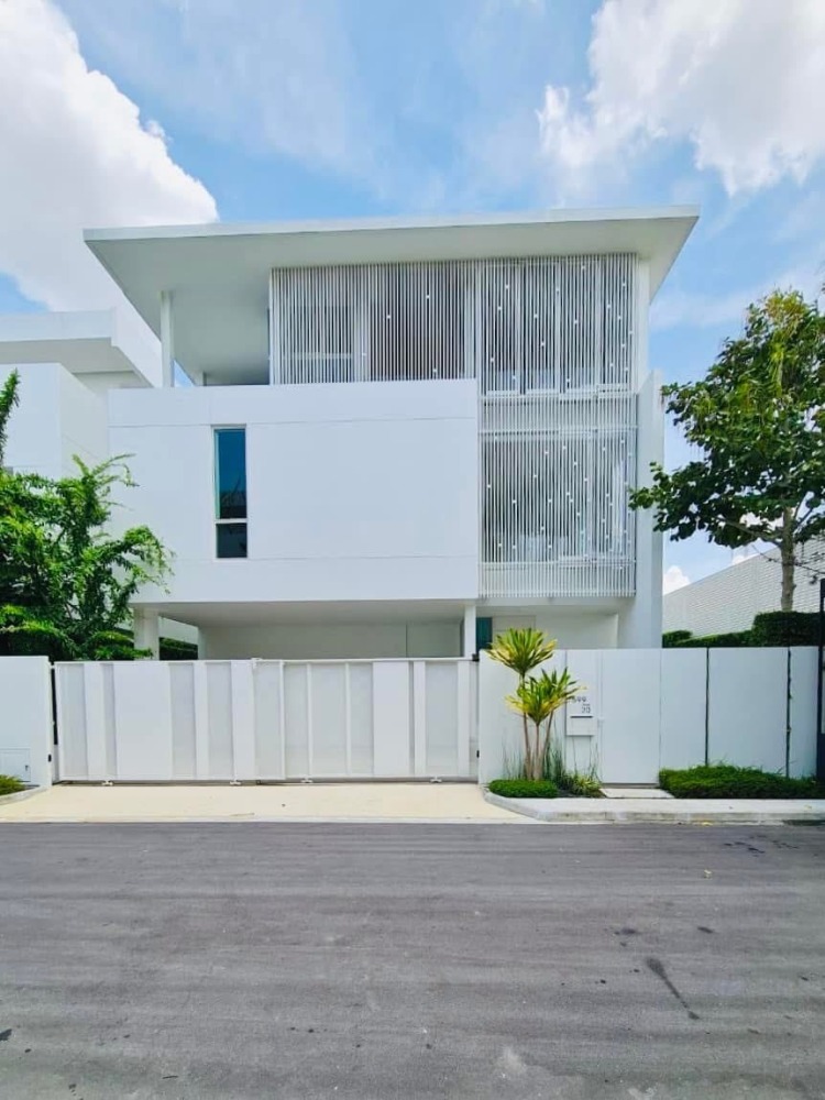 For RentHouseYothinpattana,CDC : Luxury house for rent 🔥 Vive Ekkamai-Ramintra (3-storey house, 4 bedrooms, 5 bathrooms) **Rental price 300,000 THB/ month**