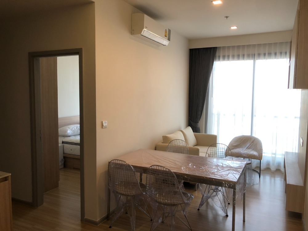 For RentCondoSapankwai,Jatujak : Rent 2 bedrooms, Condo M. Chatuchak can raise animals, both dogs and cats. Can stay in early May Near the Saphan Khwai BTS, Morchit Chatuchak 
 
