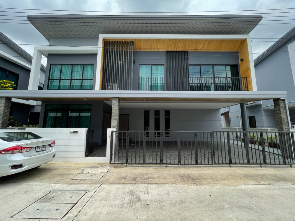For RentHousePathum Thani,Rangsit, Thammasat : Beautiful single house, vacant and ready for rent, fully furnished, only 3 minutes to Future Rangsit shopping mall.