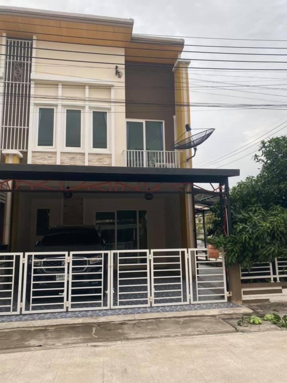 ให้เช่าทาวน์โฮมมีนบุรี-ร่มเกล้า : ให้เช่าทาวน์โฮมหลังริม โกลเด้น ทาวน์ รามคำแหง-วงแหวน (ซอยมิสทีน) ✅forrent 16,000/เดือน✅