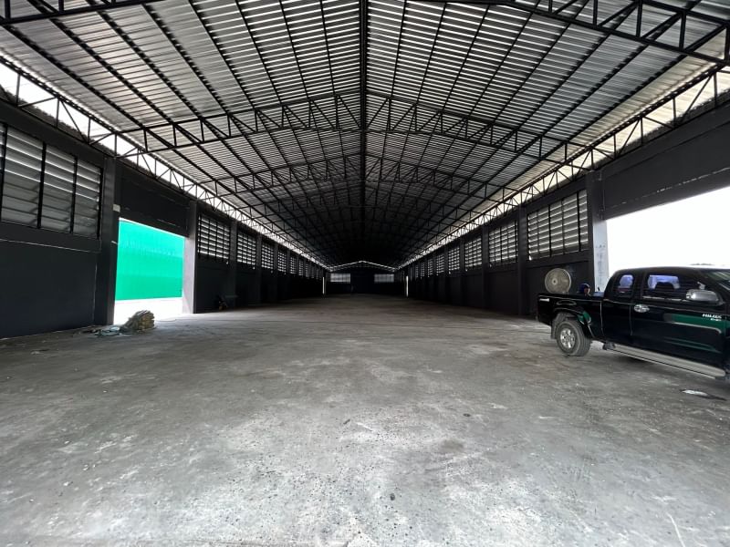 ให้เช่าโกดัง/สุวินทวงค์ โรงงานสร้างใหม่    ขนาด 1,440 ตรม. Loading...