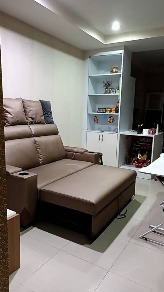 For rent: Townhome The British Sathorn Kanlapaphruek, 3-storey townhome, area 170 sq m., 17 sq wa, for rent 22,000 baht/month Loading...