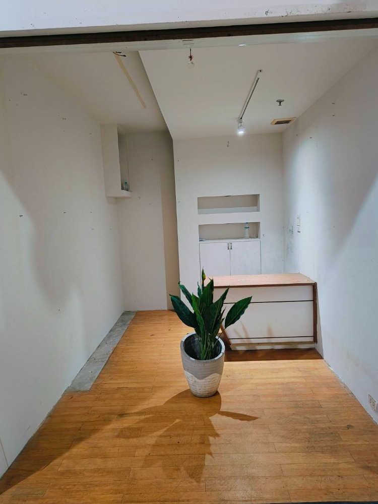 ให้เช่าร้านค้า/ตลาดนัดสะพานควาย จตุจักร : ให้เช่าพื้นที่ขายของในห้าง เจเจ มอลล์ JJ Mall จตุจักร ตลาดนัดติดแอร์ ทำเลดี เปิดขายได้ทุกวัน