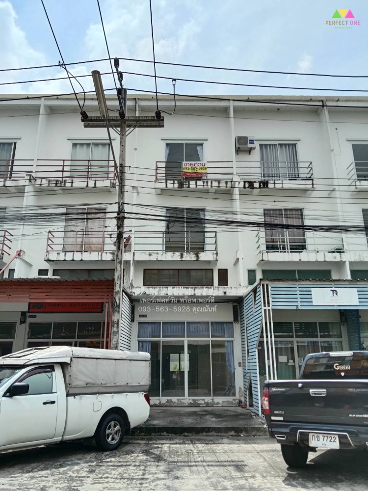 ขายอาคารพาณิชย์ปทุมธานี รังสิต ธรรมศาสตร์ : ขายอาคารพาณิชย์ 3.5 ชั้น ม.เบญจทรัพย์ คลอง6 (ใกล้บิ๊กซีคลอง6)