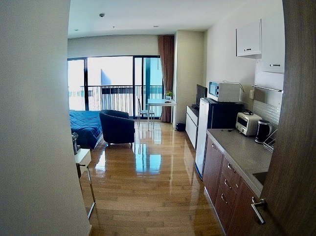 For SaleCondoSukhumvit, Asoke, Thonglor : 🏢 Condo for Sale: Noble Reveal, Studio Unit ✨ Fully furnished studio in the heart of Ekkamai, just steps from BTS.