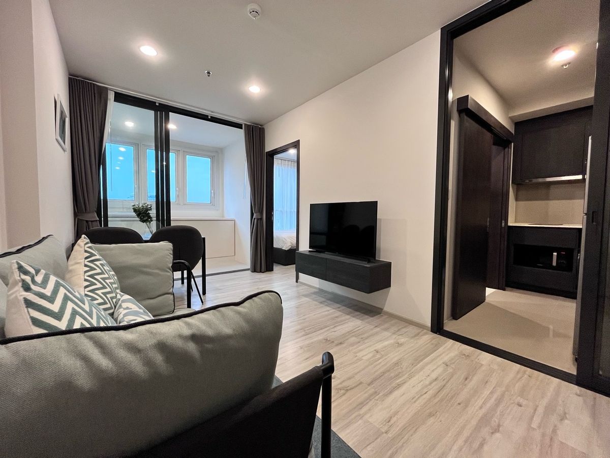 ให้เช่าคอนโดรัชดา ห้วยขวาง : 🔥XTHuaikhwang 1นอน1น้ำ ห้องใหญ่ไม่มีรอยร้าว ว่างแล้วพร้อมอยู่ค่ะ🔥