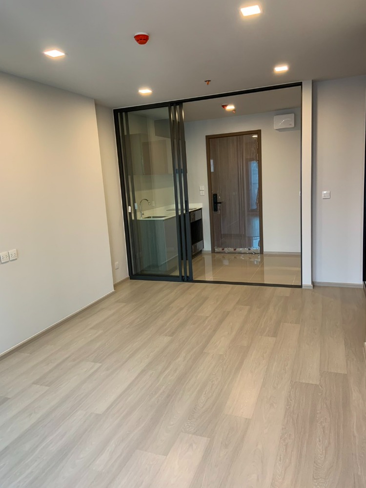 ðĨ āļĢāļēāļāļēāļāļĩāļāļĩāđāļŠāļļāļ LIFE āļāļŦāļĨ-āļĨāļēāļāļāļĢāđāļēāļ§ āļāļĩāļĨāļāļĢāļāļāļąāļāđāļāļĢāļāļāļēāļĢāļāļĢāđāļāļĄāļāđāļāļĢāļāļ BTS āļŦāđāļēāđāđāļĒāļāļĨāļēāļāļāļĢāđāļēāļ§ āđāļāļĨāđ Central Ladprao Loading...