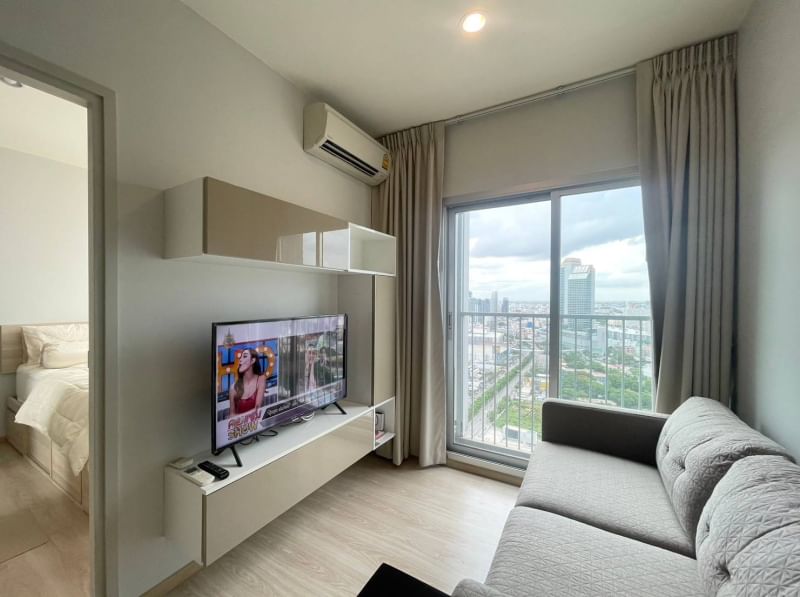 For SaleCondoRatchadapisek, Huaikwang, Suttisan : Noble Revolve Ratchada 1bedroom for sale corner unit and high floor 3.55mb. | Contact 085-546-9559