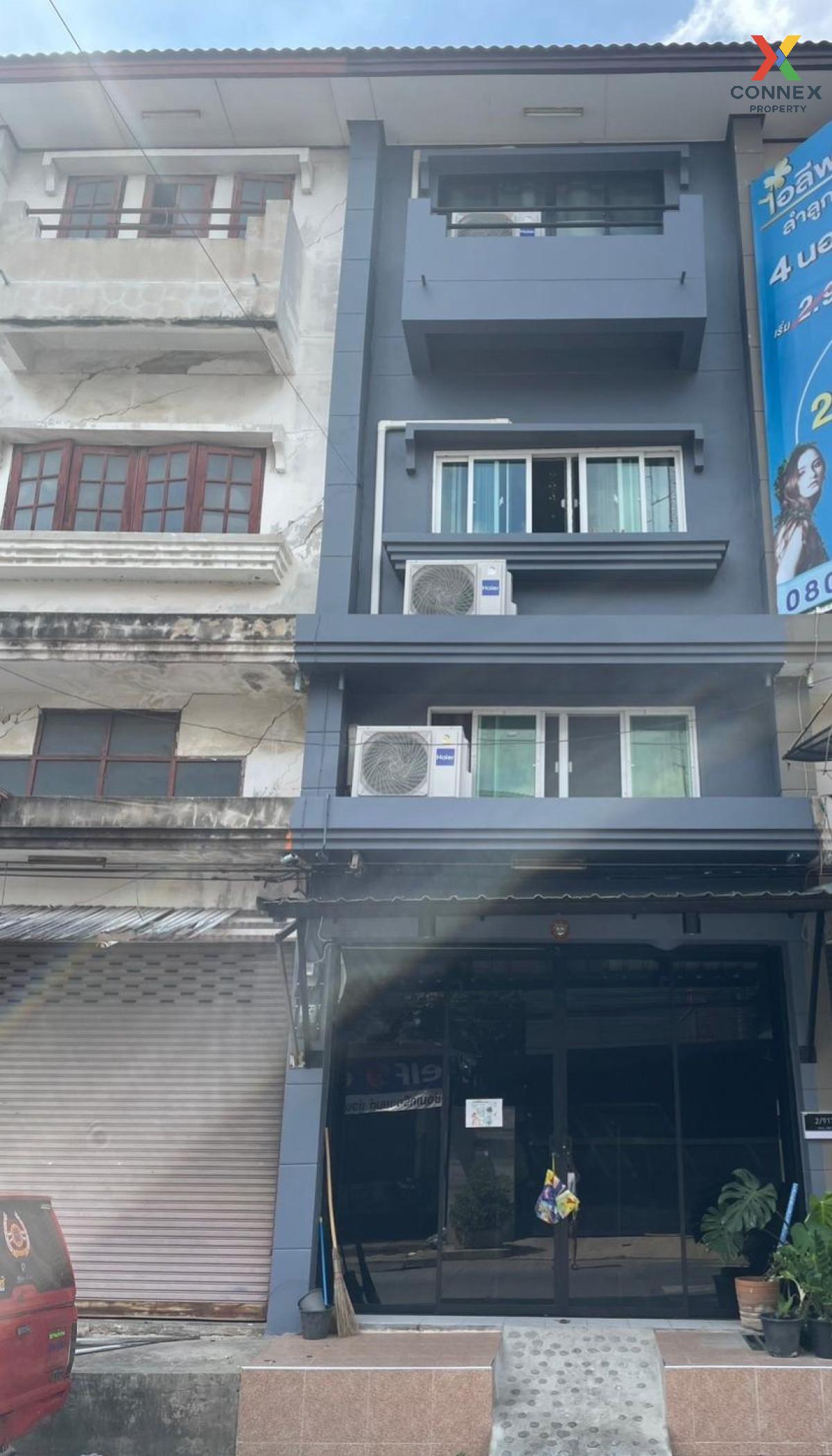 For SaleTownhomePathum Thani,Rangsit, Thammasat : For Sale Townhouse/Townhome  , Baan Chao Far , wide frontage , newly renovated , Khu Khot , Lam Luk Ka , Pathum Thani , CX-113940