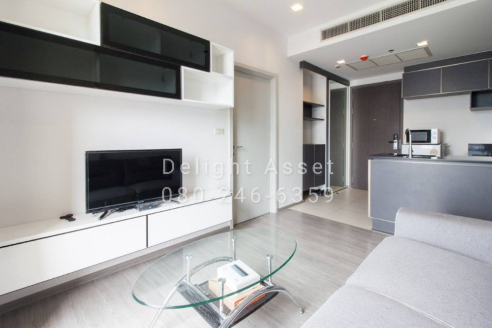 For Rent! Nye by Sansiri 36 sqm. 1BR 12A Floor Fully-furnished near BTS Wongwian Yai Loading...